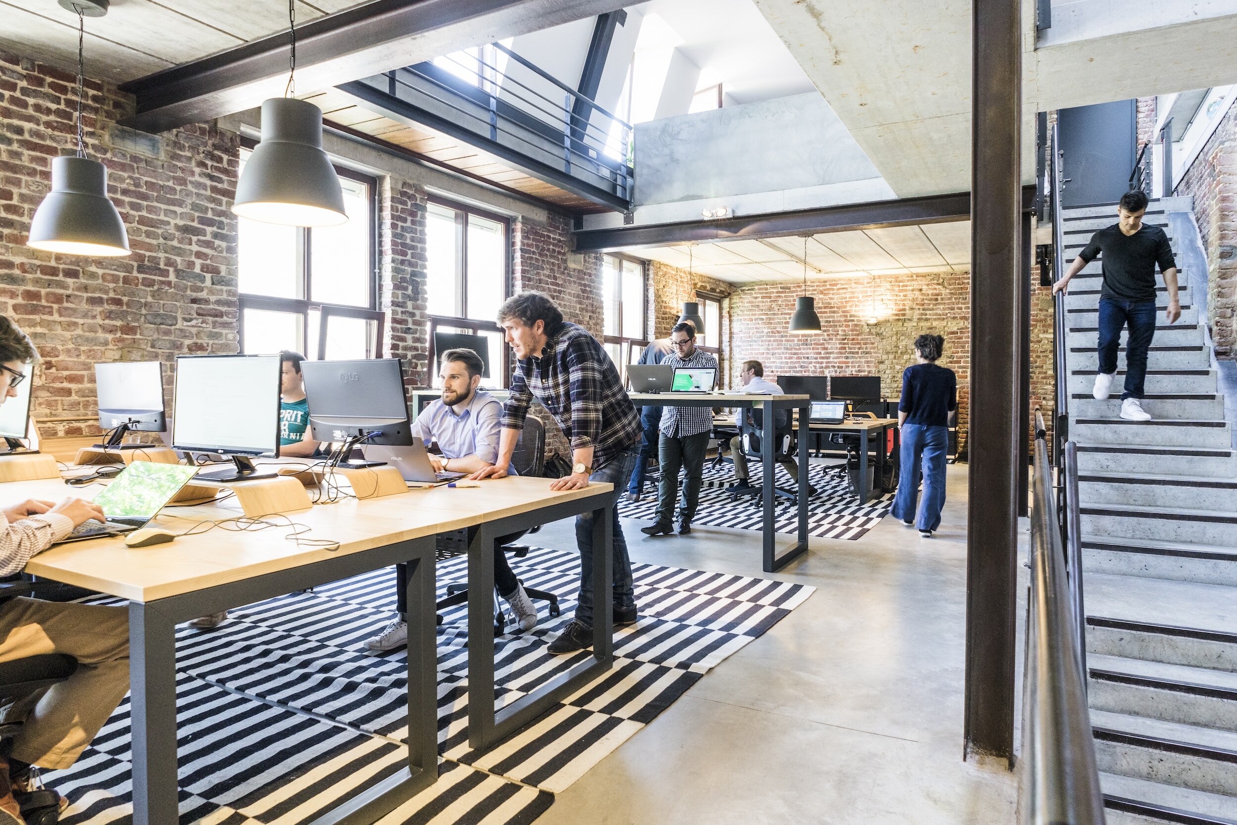 Eine Revolution der Getränkelieferung im Büro: Ein Münchner Vergleich